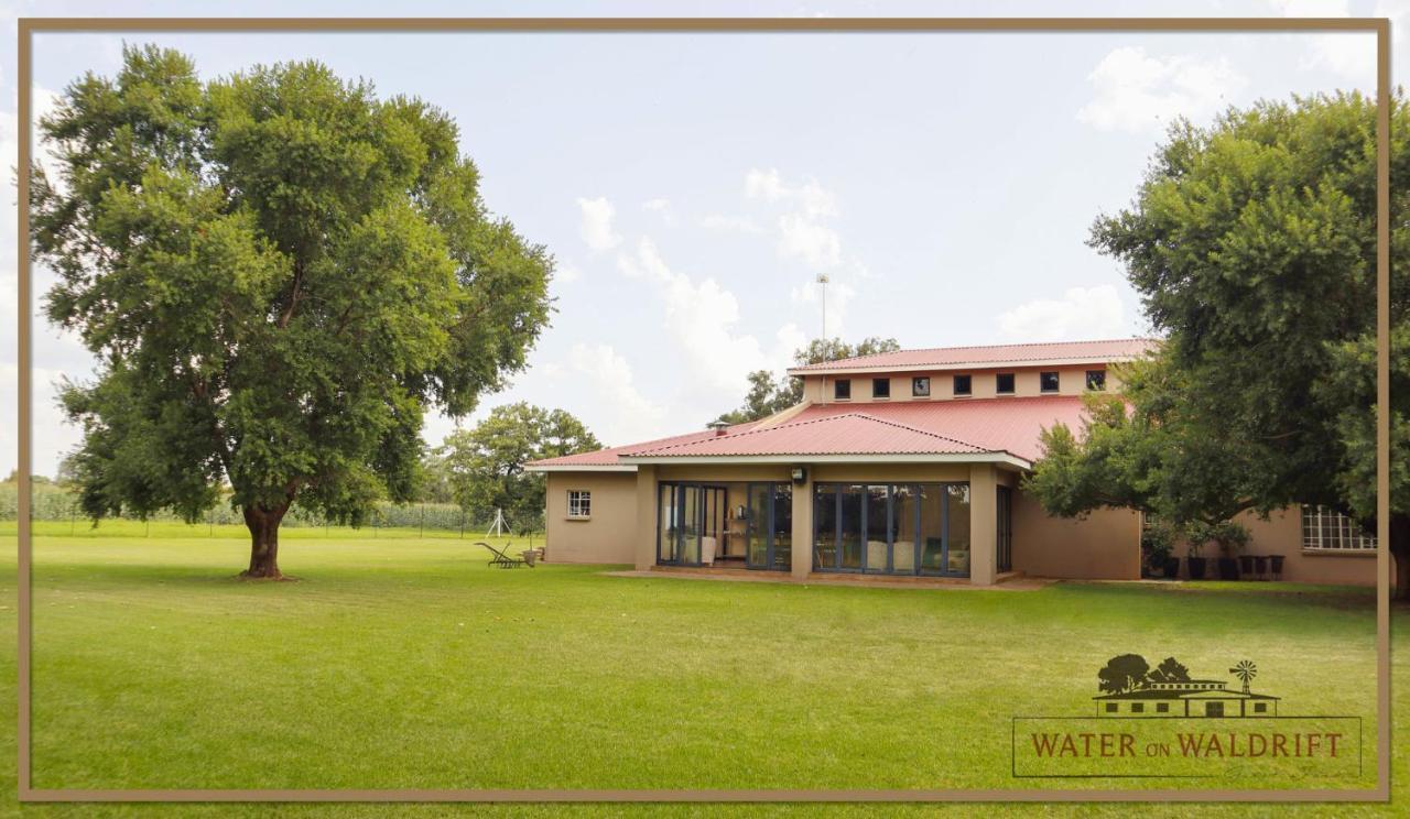 Water On Waldrift Guesthouse Vereeniging Εξωτερικό φωτογραφία